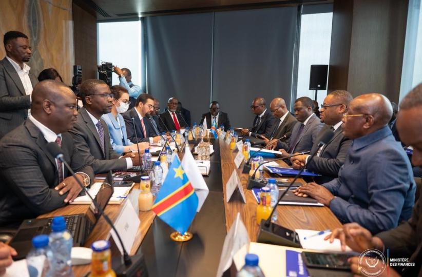 La mission de FMI à Kinshasa, reçu par le ministre de finances, Doudou Fwamba 