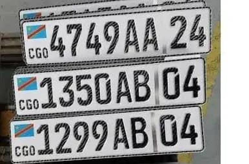 Plaques d'immatriculation.